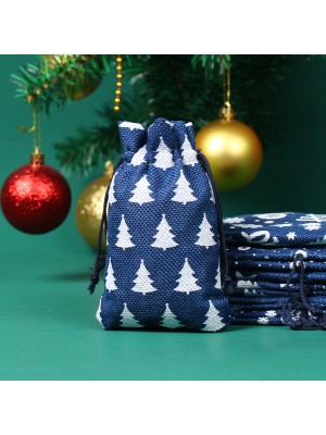 Мешочек подарочный из ткани-новогодний 13 х 18 см,елки на синем.