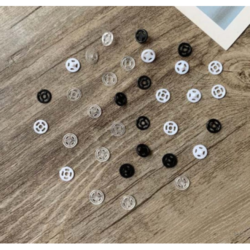 Кнопки-мини, пришивные белые  ,пластик,4 мм,в уп. 10 кнопок