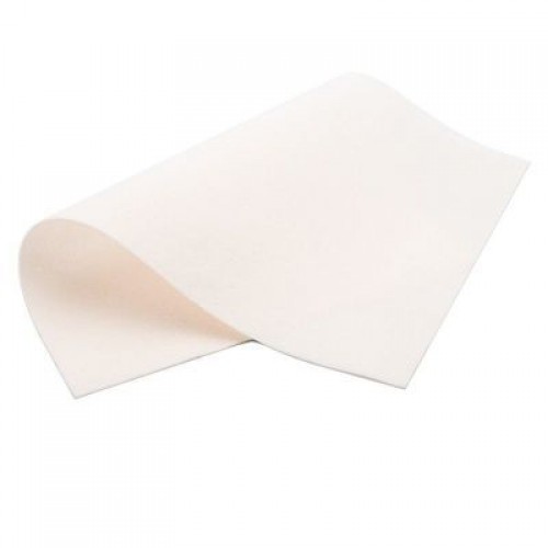 Корейский фетр,мягкий,цв-молочный.33*26см Корейский фетр,мягкий,цв-молочный.33*26см