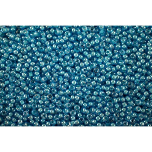 Чешский бисер   10/0 ,5 грамм, цв 61015  прозрачный, голубая линия внутри