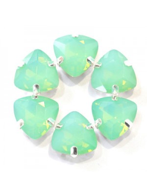 Пришивные стразы в цапах , №13,триллианты,12 мм.цена за 1 шт