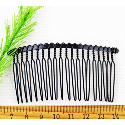 Гребешок металлический с  проволочными зубцами.цв-чёрный,цена за 1 шт
